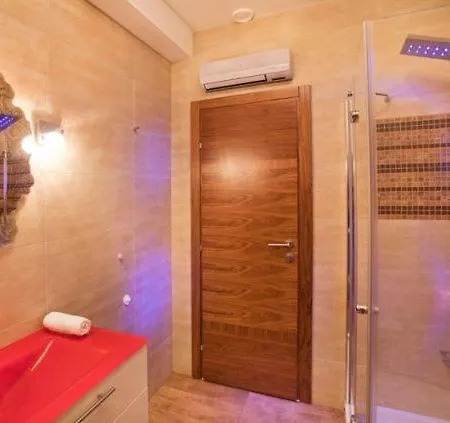 Sleeps 10 Pool Air Con 빌라 *